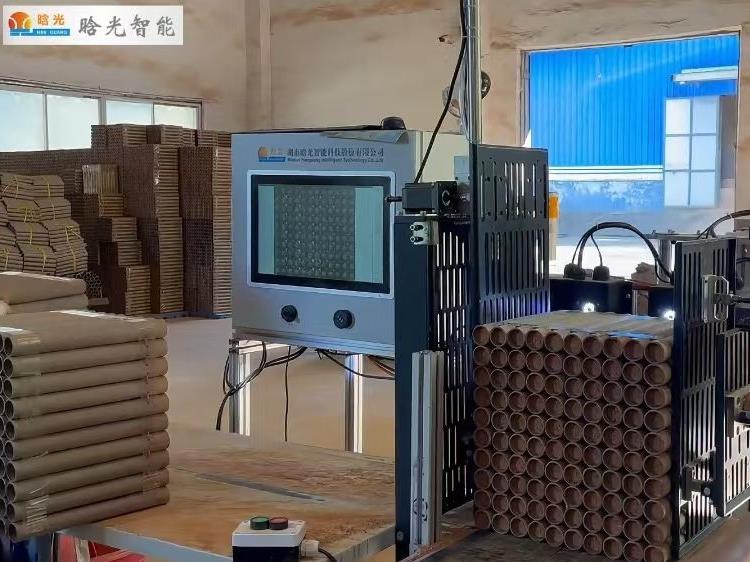 紙管煙花坨智能檢測機器人在利安的應用現場